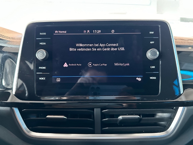 T-Roc 2.0 TDI DSG R-Line NAVI AHK LED