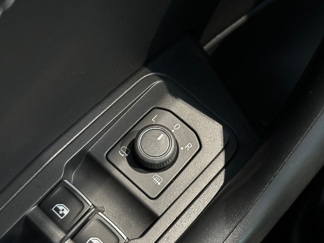 T-Roc 2.0 TDI DSG R-Line NAVI AHK LED
