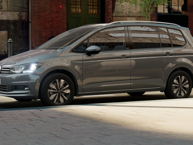 Touran 2.0 TDI MOVE AHK NAVI 7-S
