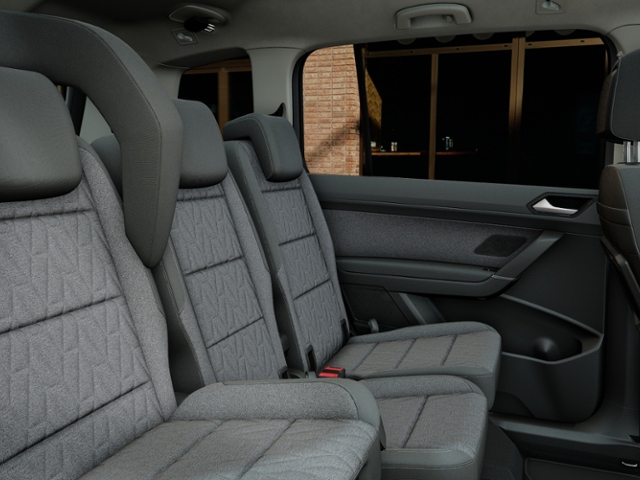 Touran 2.0 TDI MOVE AHK NAVI 7-S