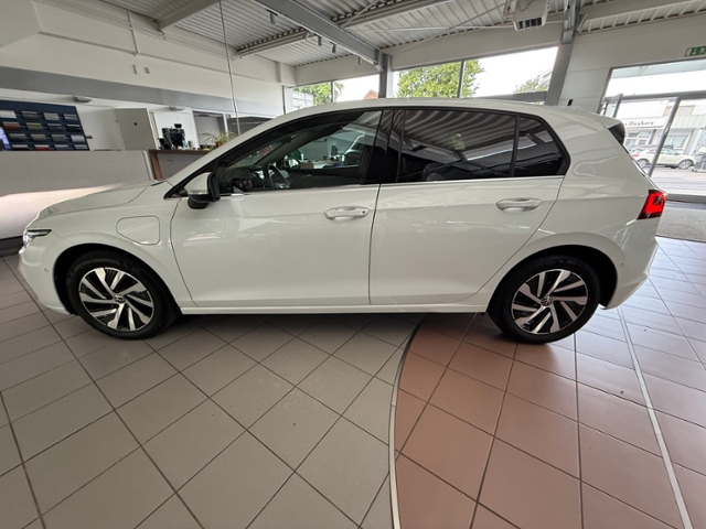 Golf VIII 1.4 eHybrid Style IQ STHZ NAVI