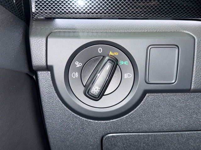 T-Cross 1.0 TSI R-Line NAVI RFK ACC