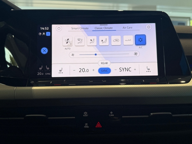 Golf VIII 1.0 TSI Move PANO GJR NAVI