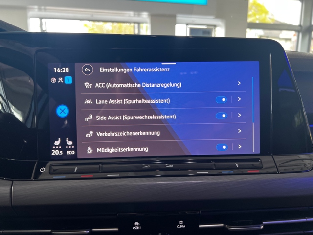 Golf VIII 1.4 eHybrid Style NAVI RFK ACC