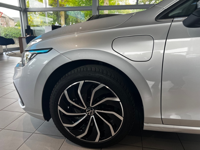 Golf VIII 1.4 eHybrid Style NAVI RFK ACC