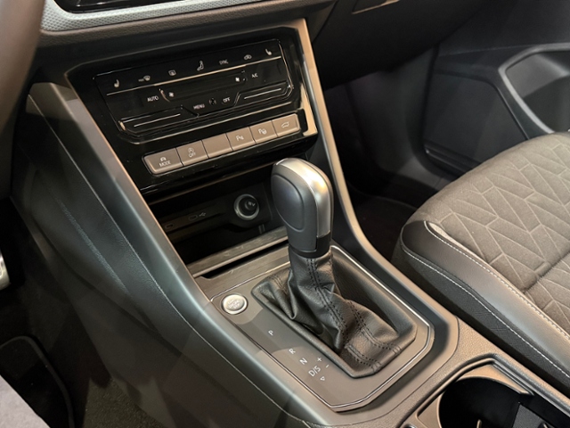 Touran GOAL 2.0 TDI LED AHK NAVI 7SITZE