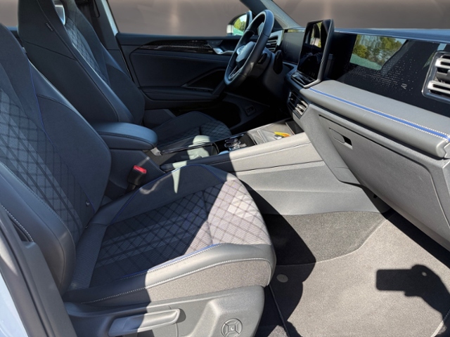 Tiguan 2.0 TSI R-Line BLACK STYLE PANO