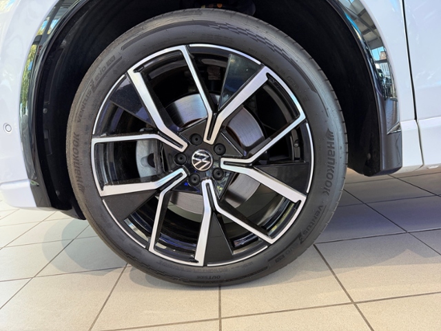 Tiguan 2.0 TSI R-Line 4 Motion BLACK STYLE PANO