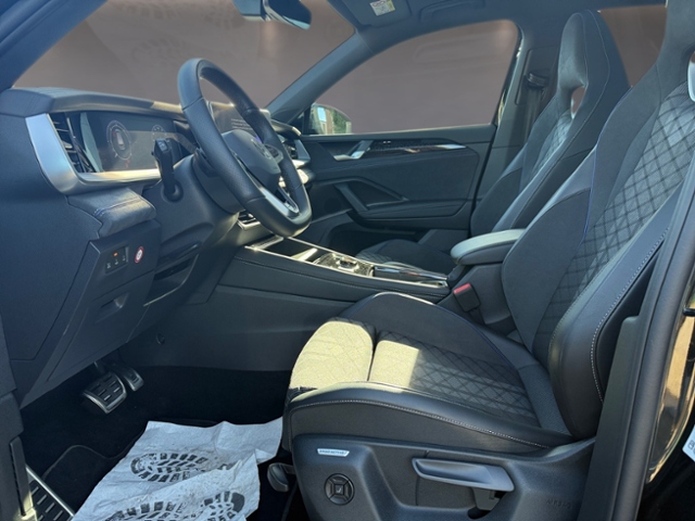 Tayron 2.0 TDI R-Line PANO AHK STHZG
