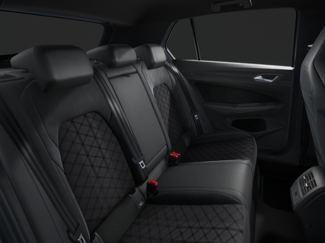 Golf VIII 1.5 eTSI R-Line DSG BLACK STYLE