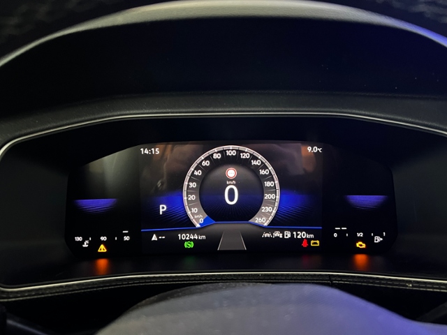 T-Cross 1.0 R-Line NAVI SZH ACC APP