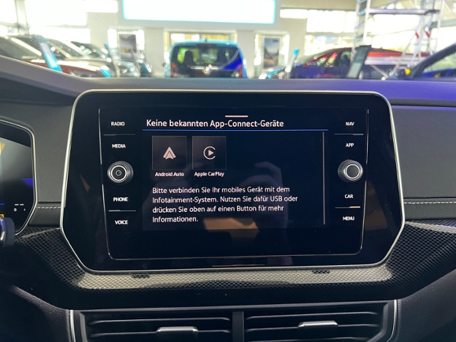 T-Cross 1.0 R-Line NAVI SZH ACC APP