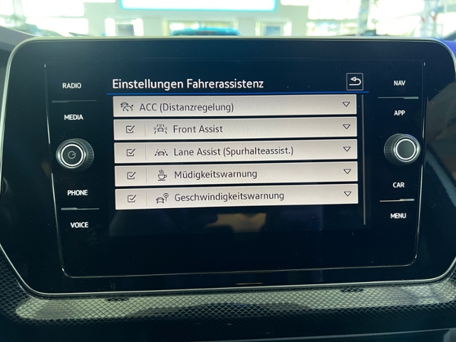 T-Cross 1.0 R-Line NAVI SZH ACC APP