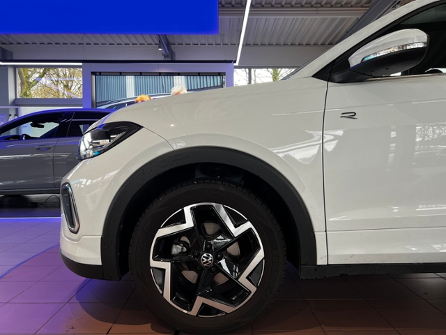 T-Cross 1.0 R-Line NAVI SZH ACC APP