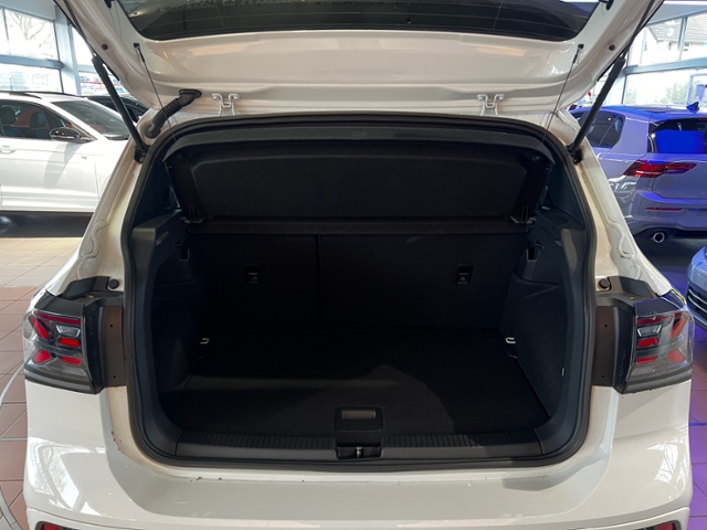 T-Cross 1.0 R-Line NAVI SZH ACC APP