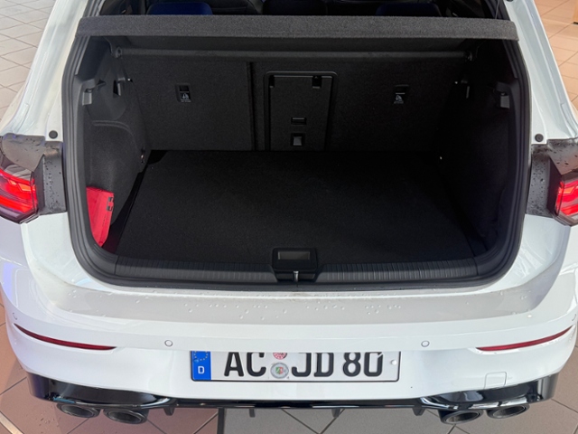 Golf VIII R 2.0 TSI PERF. LEDER PANO