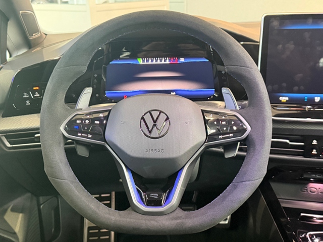 Golf VIII R 2.0 TSI PERF. LEDER PANO