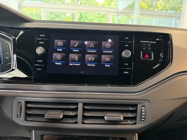 Polo 1.0 TSI R-Line DSG NAVI RFK