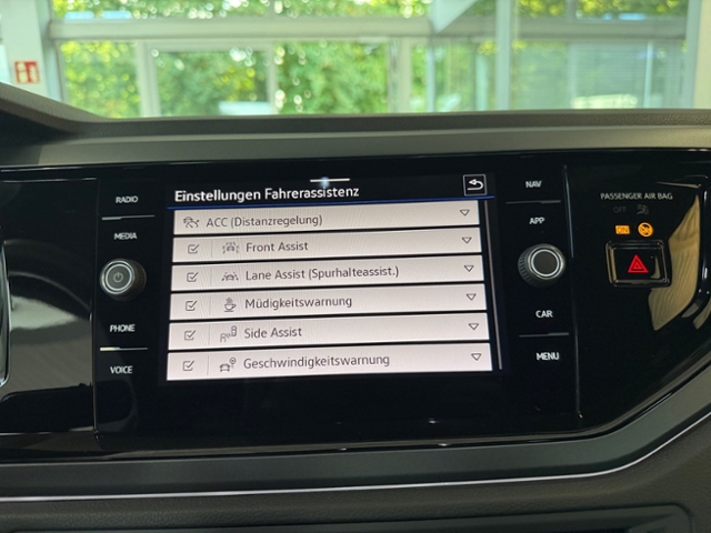 Polo 1.0 TSI R-Line DSG NAVI RFK