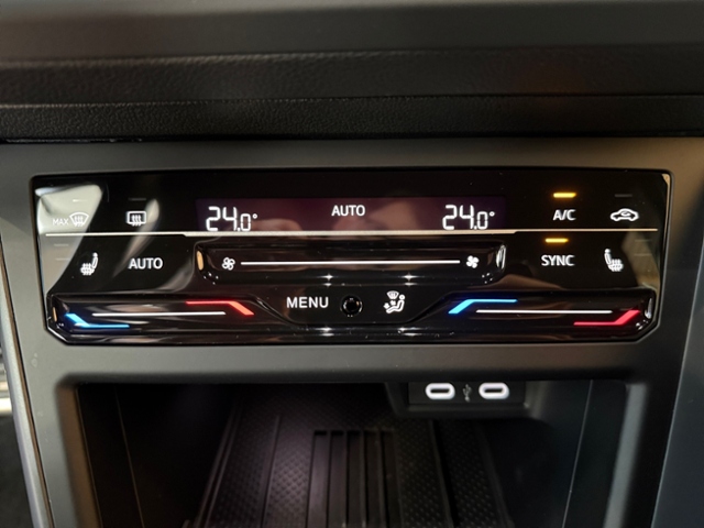 Polo 1.0 TSI R-Line DSG NAVI RFK