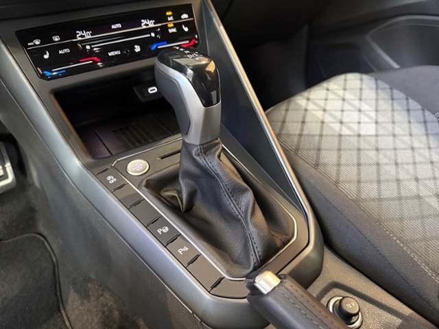 Polo 1.0 TSI R-Line DSG NAVI RFK