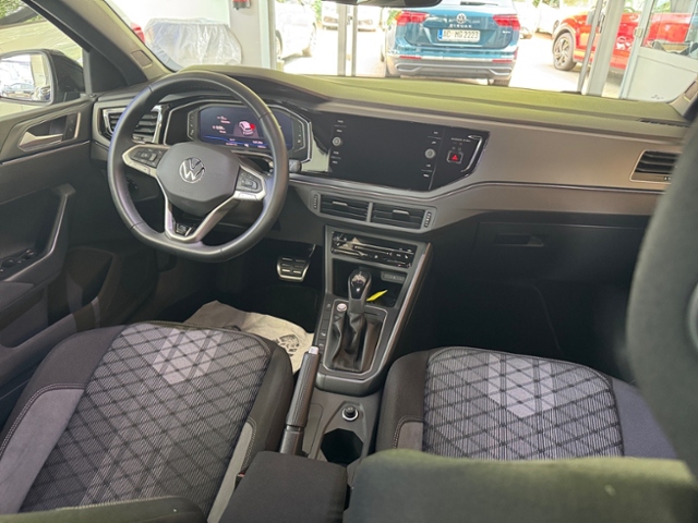 Polo 1.0 TSI R-Line DSG NAVI RFK
