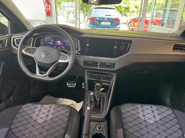 Polo 1.0 TSI R-Line DSG NAVI RFK