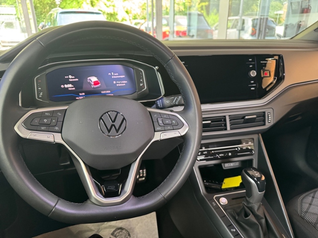 Polo 1.0 TSI R-Line DSG NAVI RFK