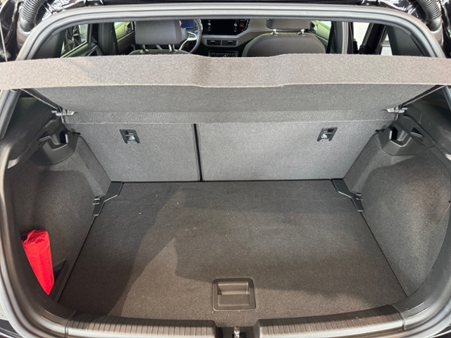 Polo 1.0 TSI R-Line DSG NAVI RFK