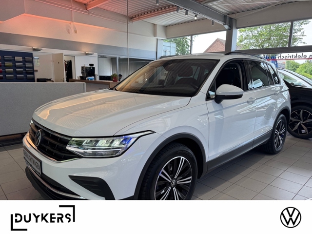 Tiguan 1.5 TSI Life DSG NAVI RFK