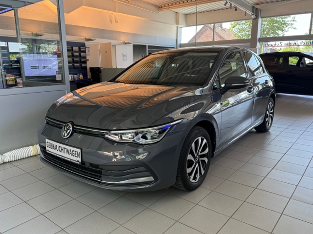 Golf VIII 2.0 TDI Active NAVI AHK PANO