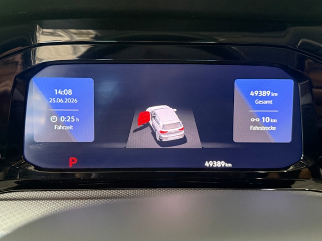 Golf VIII 2.0 TDI Active NAVI AHK PANO