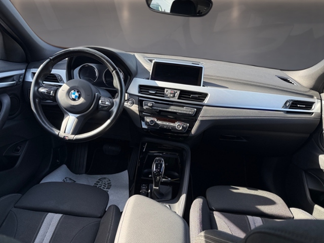 X2 sDrive18i Advantage Plus PANO AHK NAVI