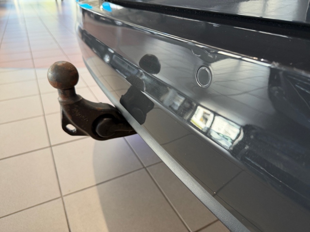 Touran 1.5 TSI Highline AHK NAVI PANO RFK