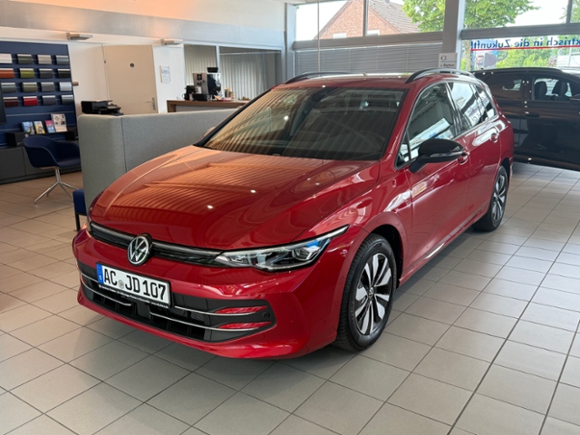 Golf Variant 1.5 eTSI DSG GOAL AHK RFK NAVI GJR