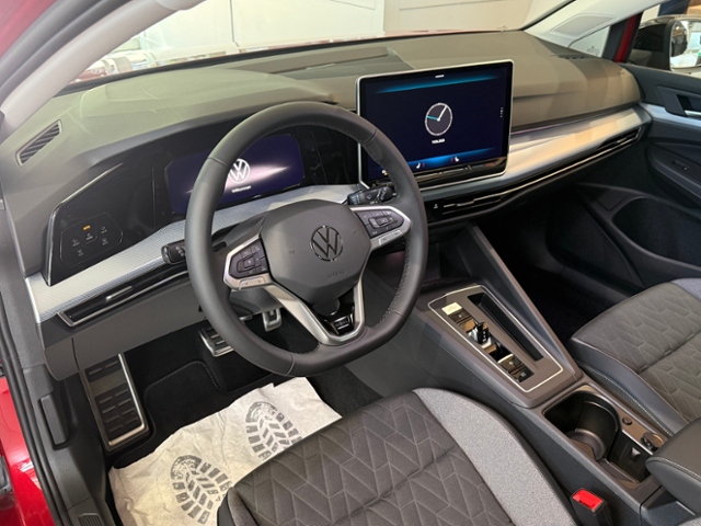 Golf Variant 1.5 eTSI DSG GOAL AHK RFK NAVI GJR