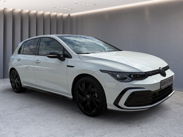 Golf VIII 1.5 TSI R-Line PANO LED NAVI