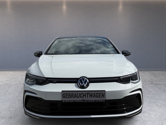 Golf VIII 1.5 TSI R-Line PANO LED NAVI