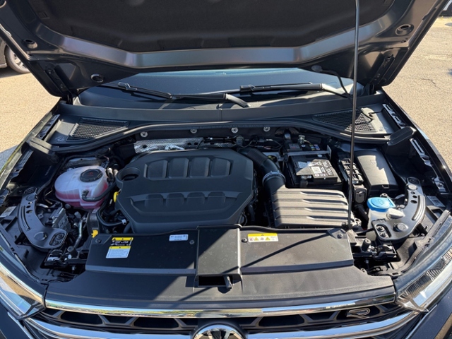 T-Roc 2.0 TSI R-Line MATRIX PANO RFK
