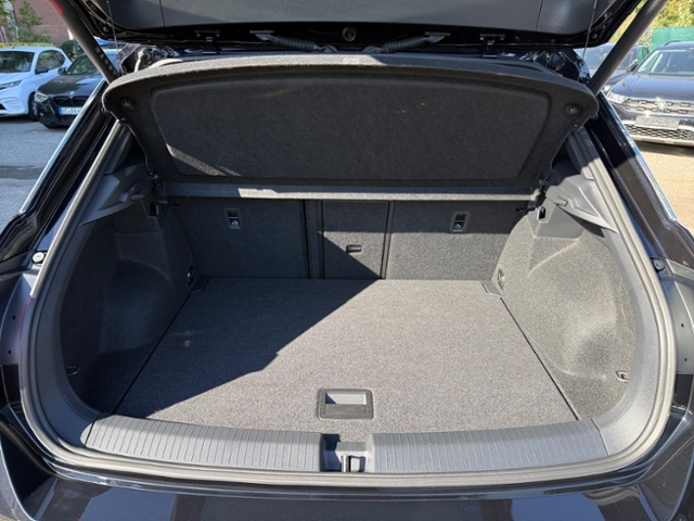 T-Roc 2.0 TSI R-Line MATRIX PANO RFK