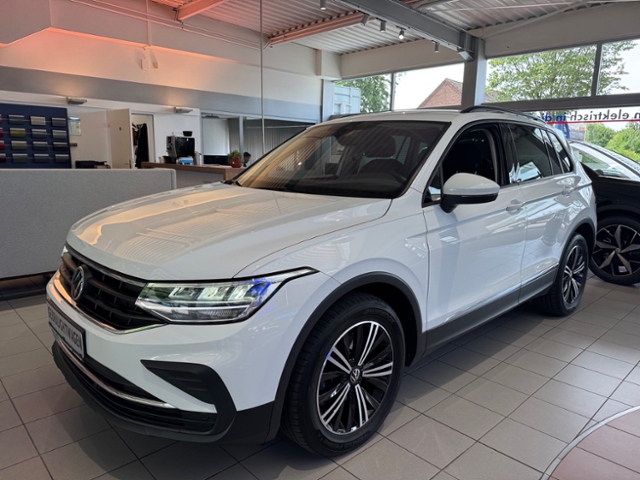 Tiguan 1.5 TSI Life DSG NAVI RFK