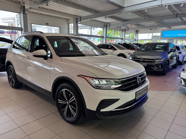 Tiguan 1.5 TSI Life DSG NAVI RFK