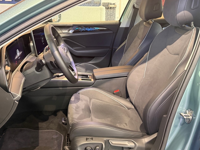 Passat Variant 1.5 eTSI Business AHK RFK ACC