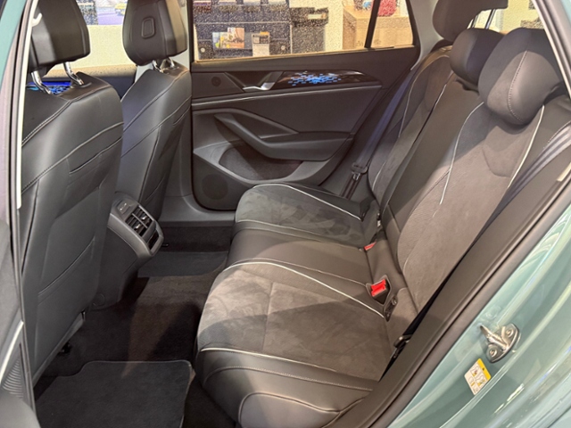 Passat Variant 1.5 eTSI Business AHK RFK ACC
