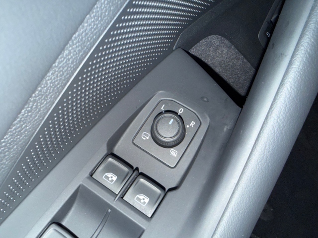 Passat Variant 1.5 eTSI Business AHK RFK ACC