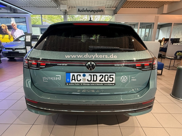 Passat Variant 1.5 eTSI Business AHK RFK ACC